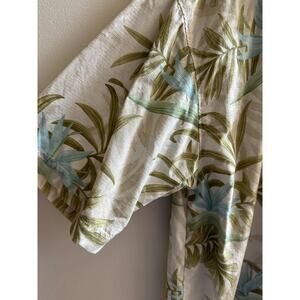 Tommy Bahama tropical print silk Hawaiian shirt M